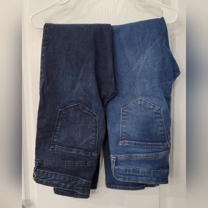 2 pairs Old Navy Rockstar Skinnies